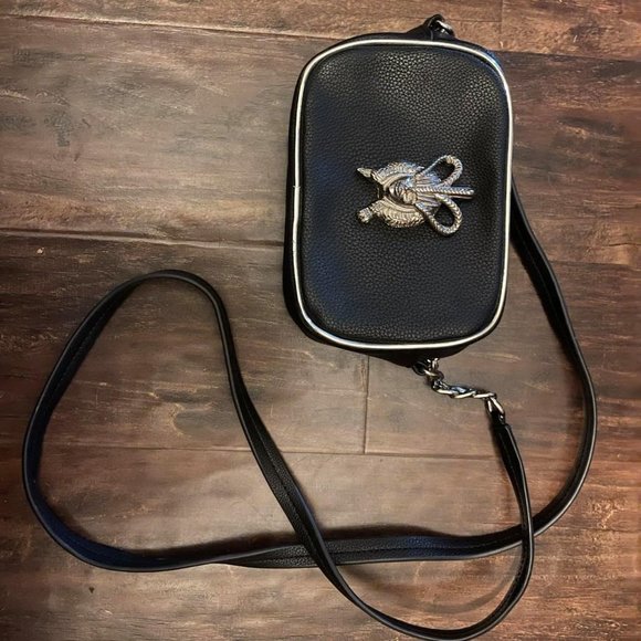 Crossbody laurel dewitt